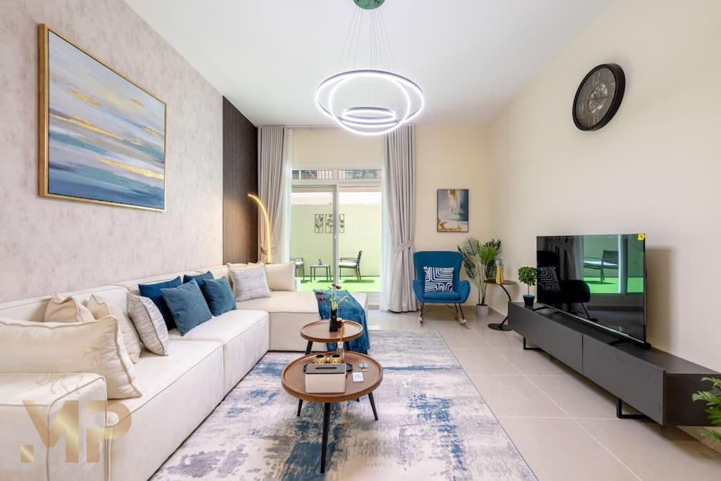 Marco Polo - With Garden, Spacious, Newly Furnished Lejlighed Dubai
