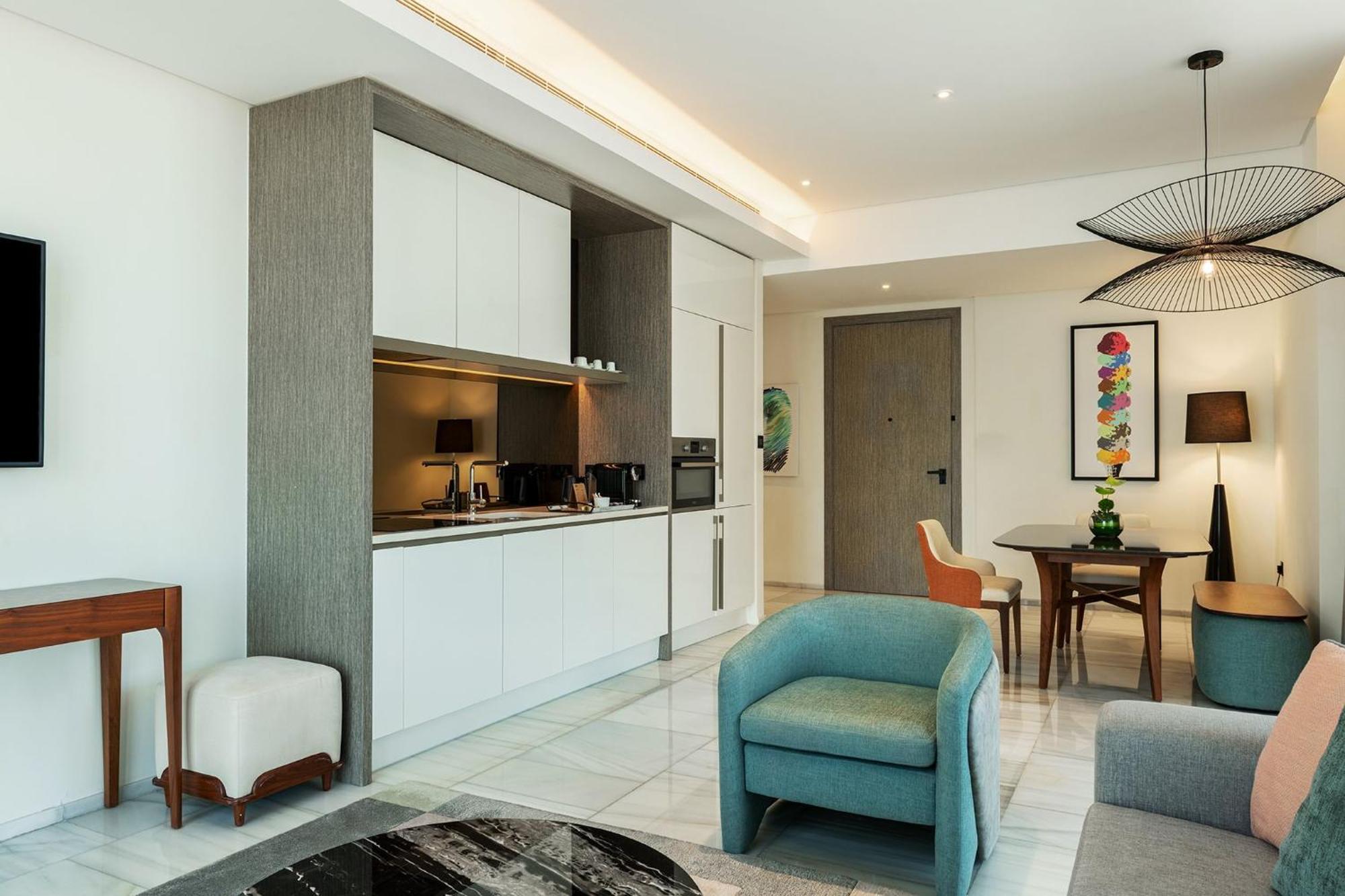 Th8 Palm Resort, Vignette Collection By Ihg Complex Dubai