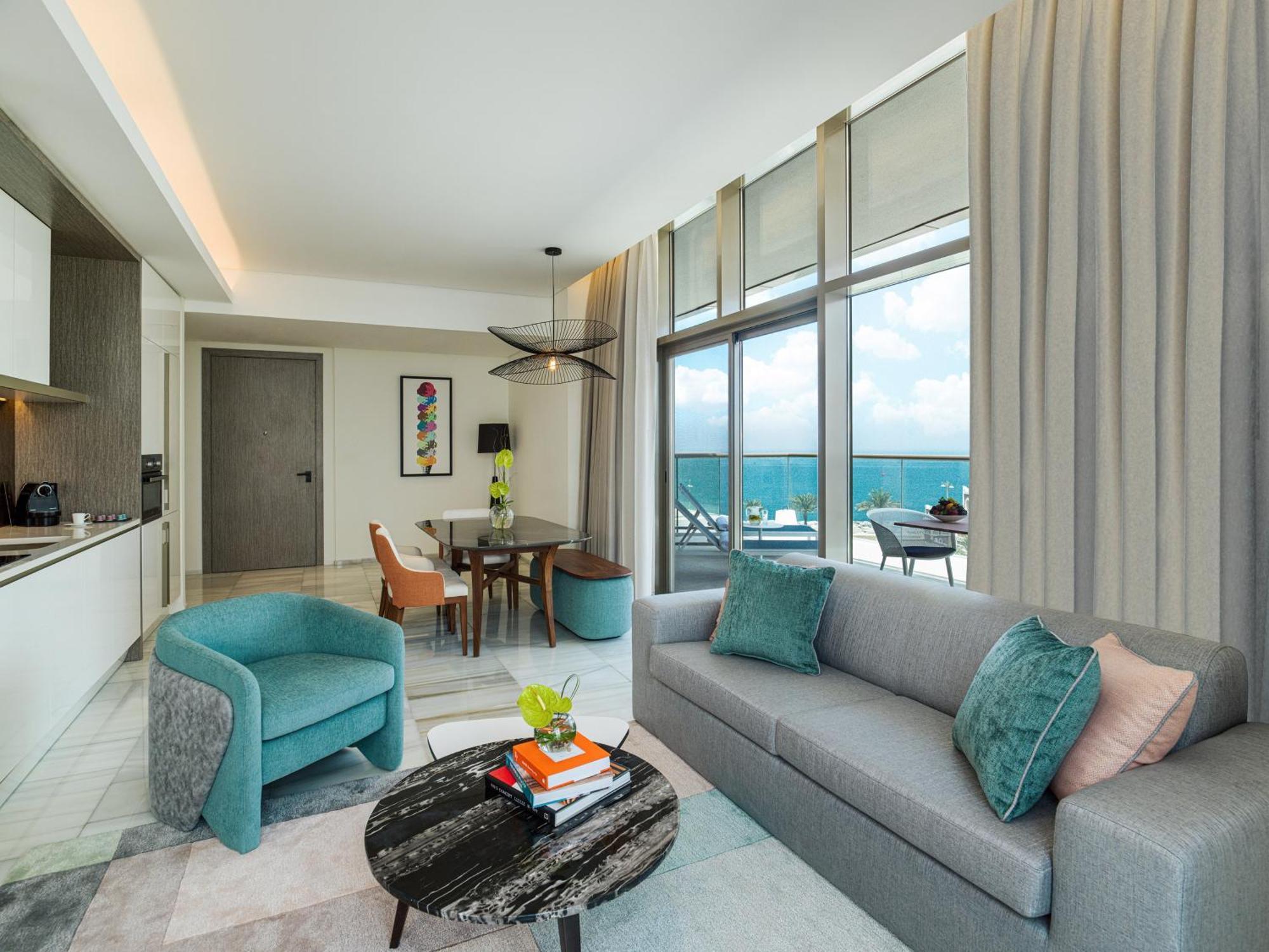 Complex Th8 Palm Resort, Vignette Collection By Ihg