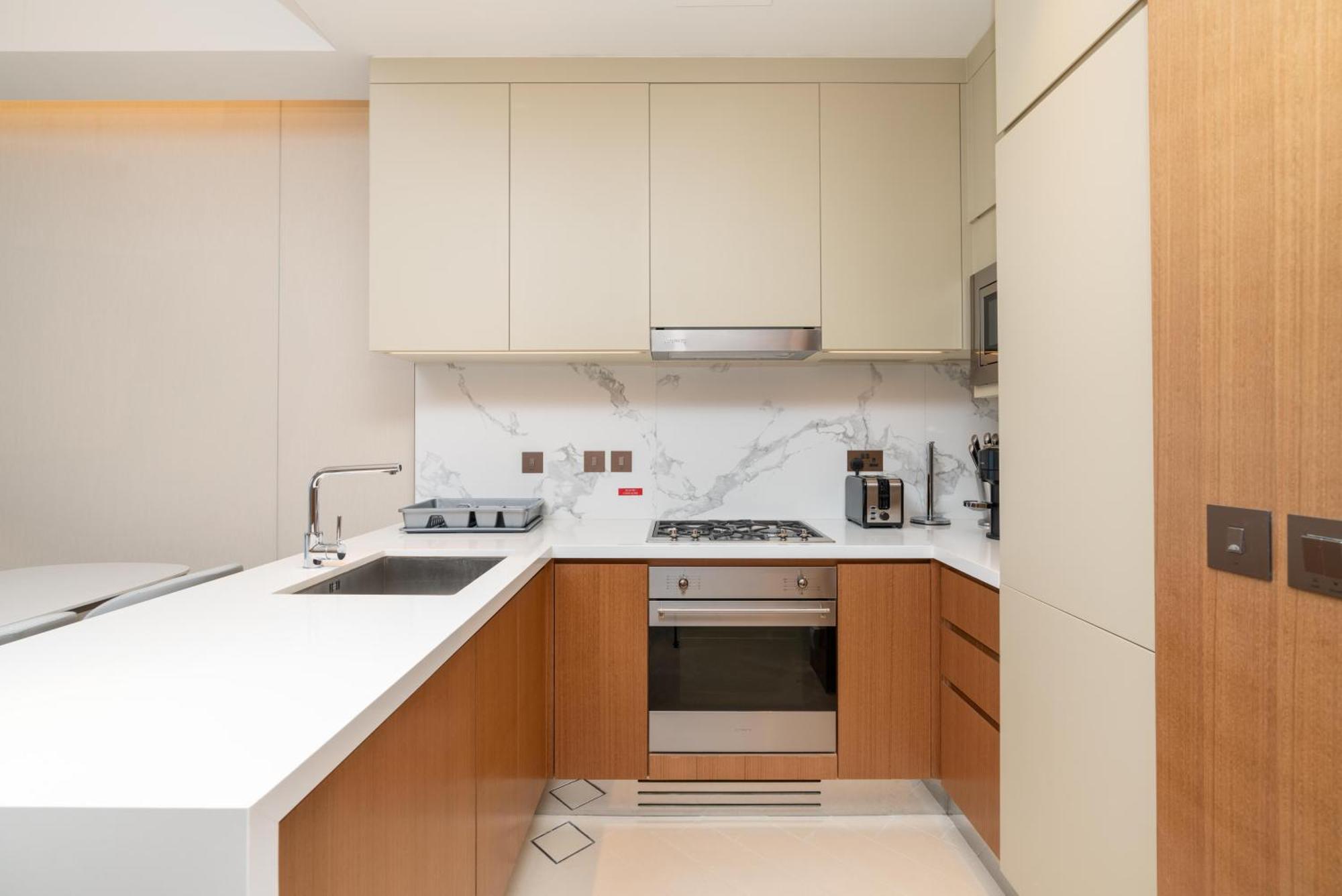 The Address Opera 2 - Across Mall Apartamento *