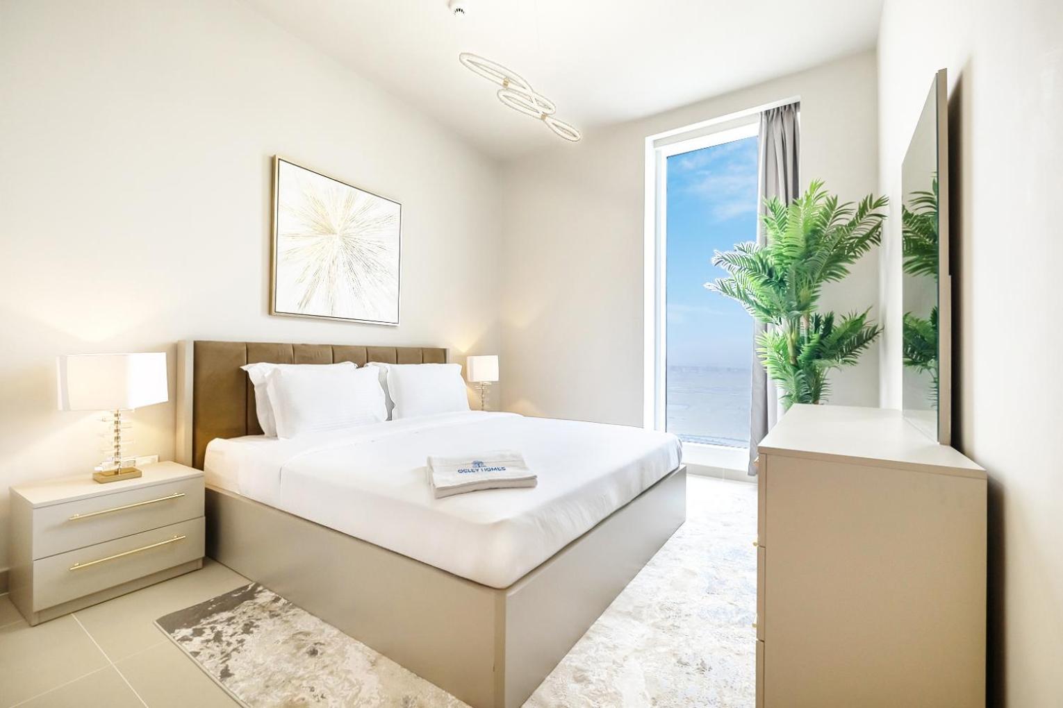 Modern On 33rd Floor In Creek Appartement *