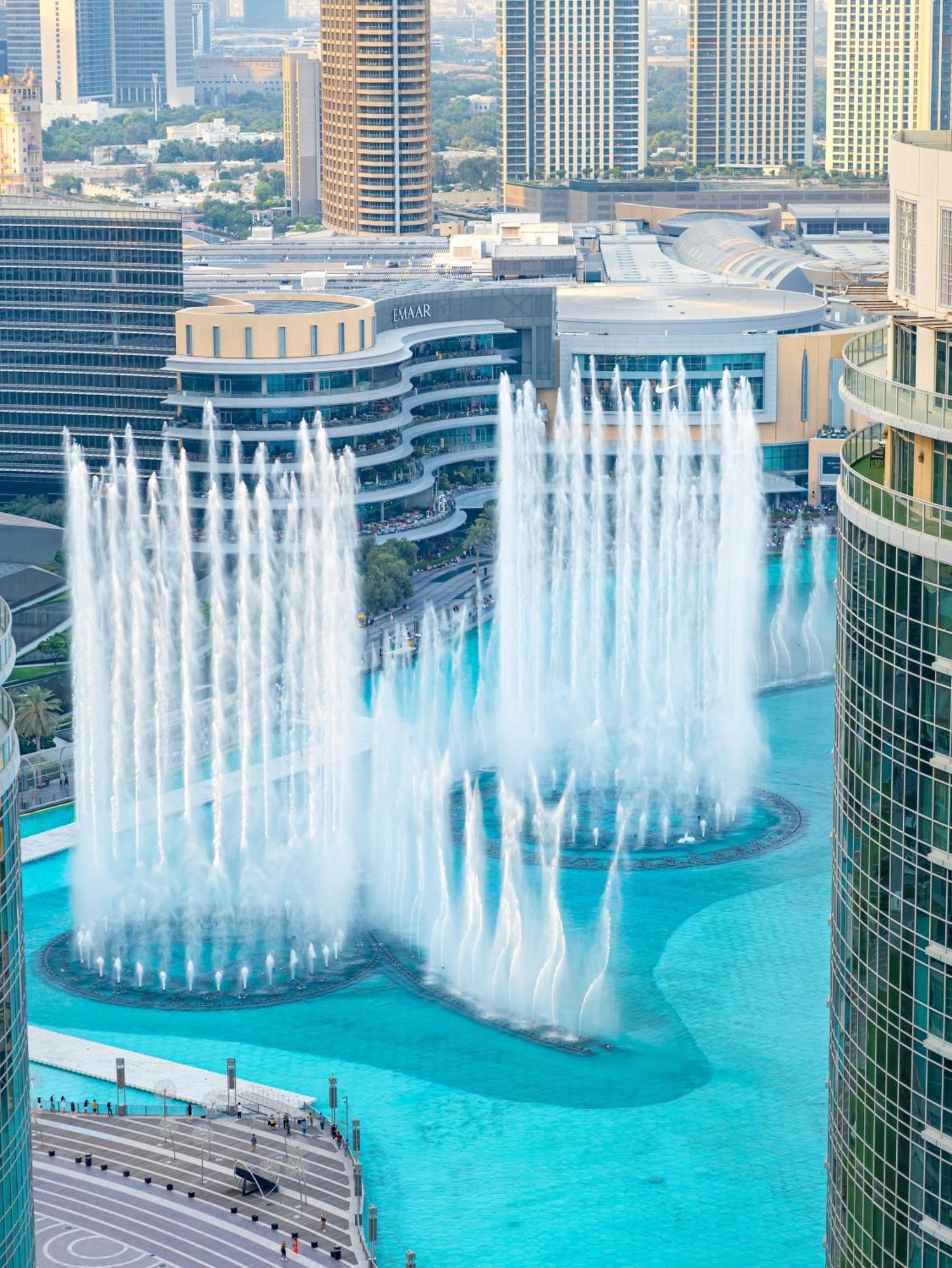 Lavish 2 Bedroom I Burj Khalifa & Fountain Views I Free Gym, Pool, Parking, Wi-fi And Ps5 I By Skyline Serenity Apartament Dubai