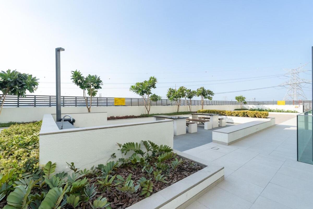 Peaceful 2-bedroom In Jebel Ali Perfect For 6! * Dubai