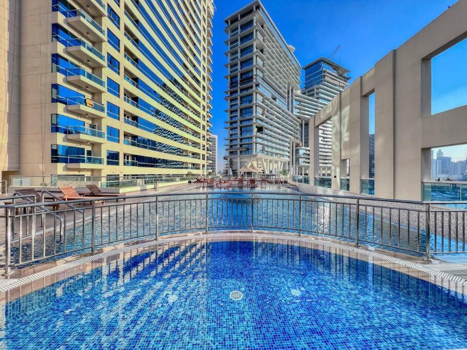First Class 1br Stylish With Burj Khalifa View Apartment Dubai