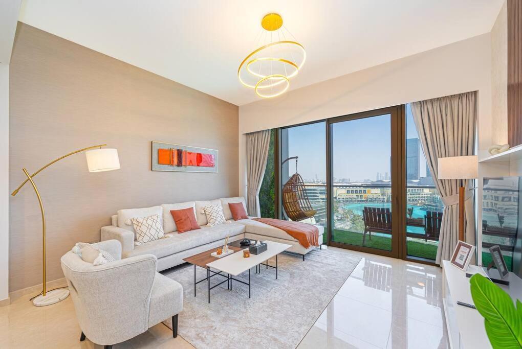 Apartemen 4min To Mall - Pool Access - King Bed Dubai
