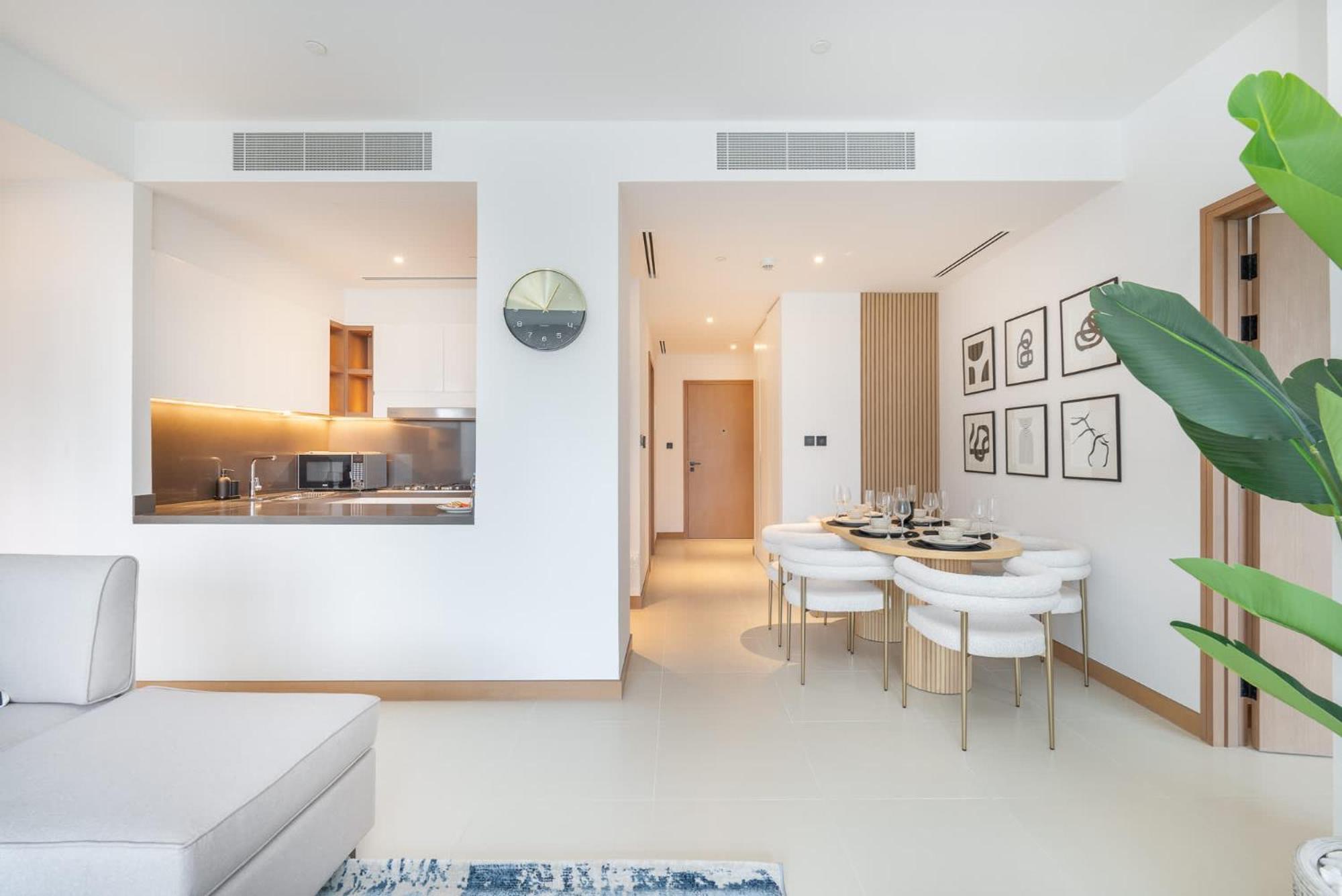 Stylish 3-bedrooms With An Elegant Dining Area In The Heart Of Marina! Apartamento