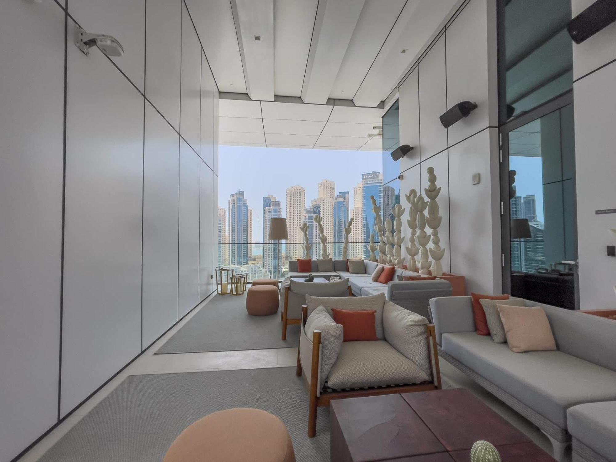 Apartamento Stylish 3-bedrooms With An Elegant Dining Area In The Heart Of Marina!