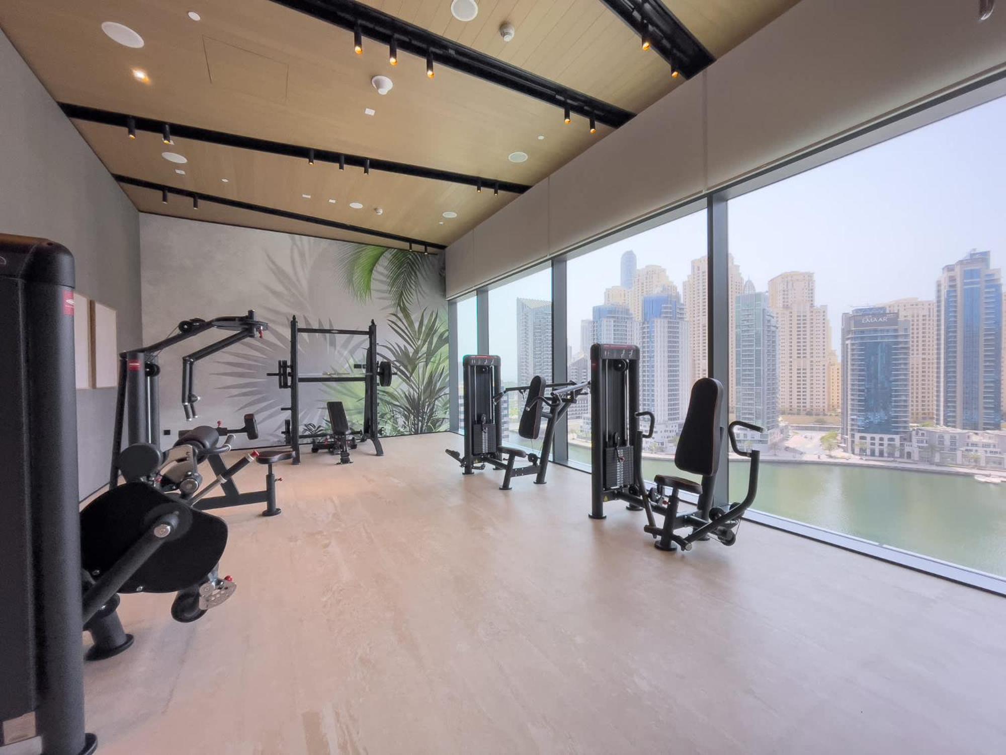Apartamento Stylish 3-bedrooms With An Elegant Dining Area In The Heart Of Marina! *