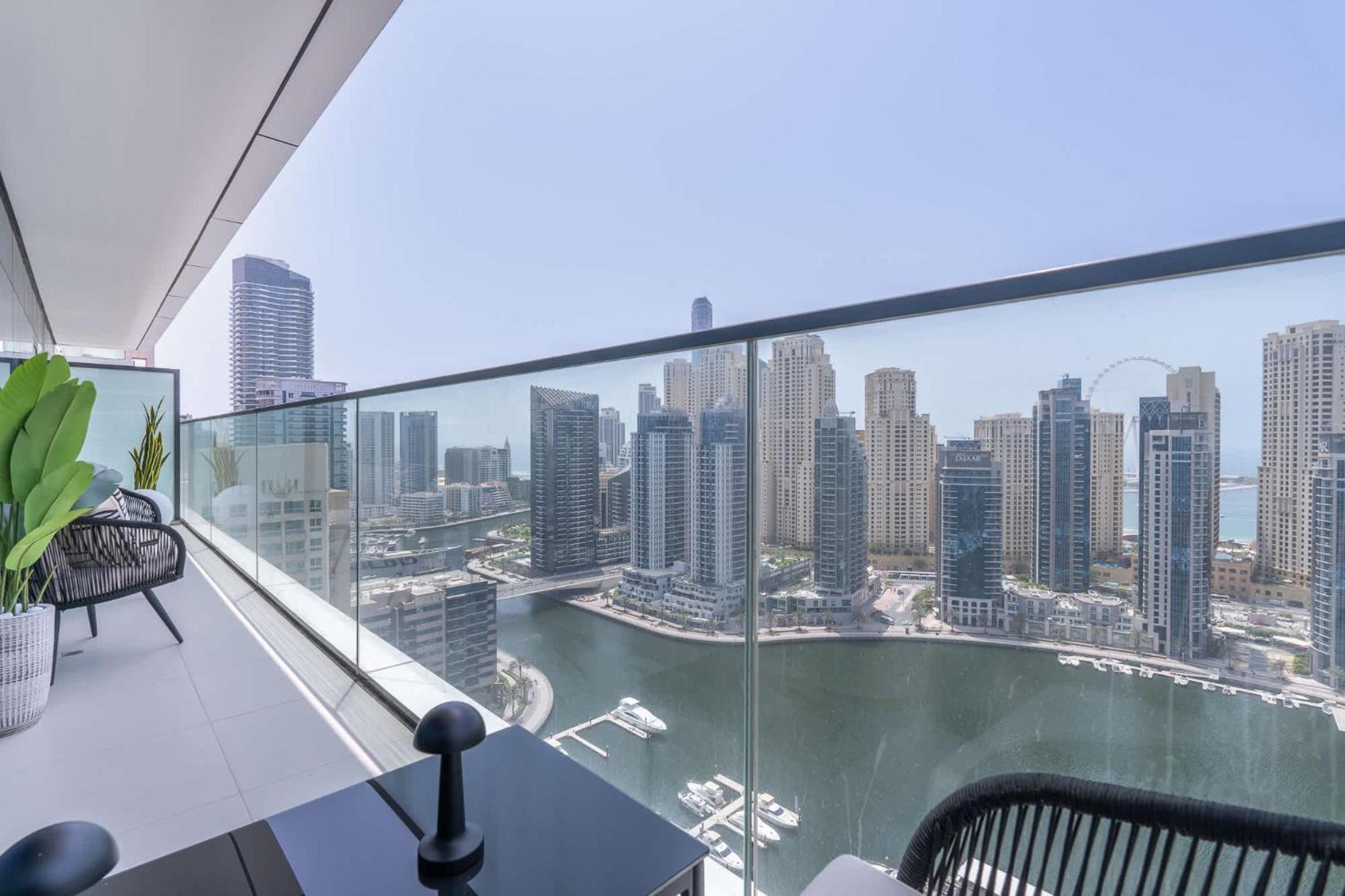 Stylish 3-bedrooms With An Elegant Dining Area In The Heart Of Marina! * Dubái