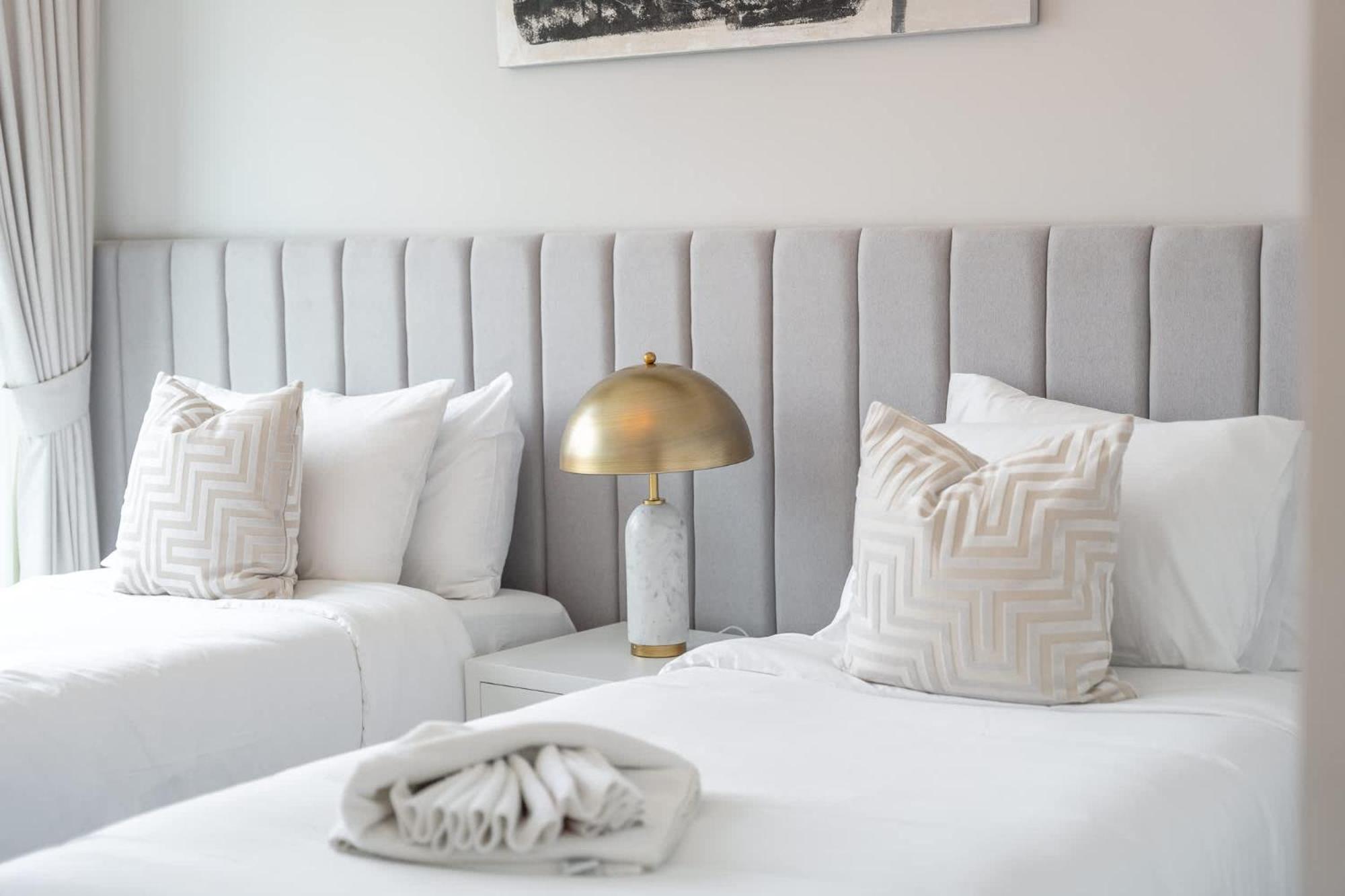 Apartamento Stylish 3-bedrooms With An Elegant Dining Area In The Heart Of Marina!