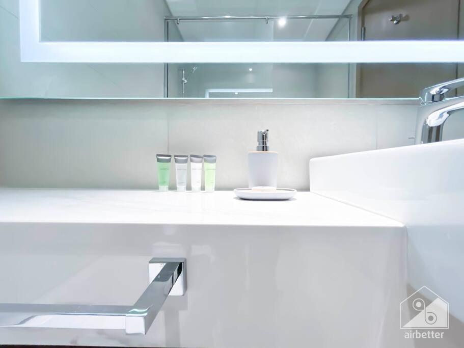 Appartement Elegant & Spacious 1bedroom With Balcony Dubai
