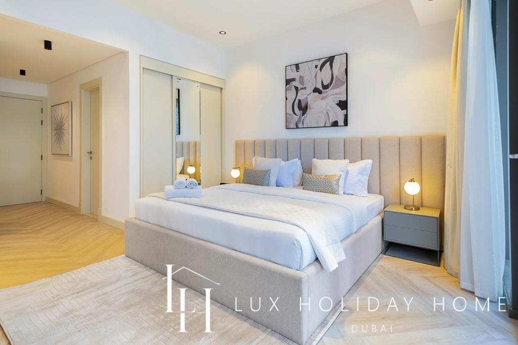 Lux The Silverene Marina View 3 Apartment Dubai