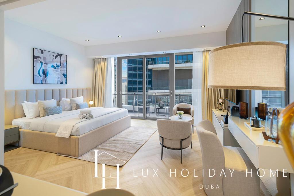 Apartment Lux The Silverene Marina View 3 *