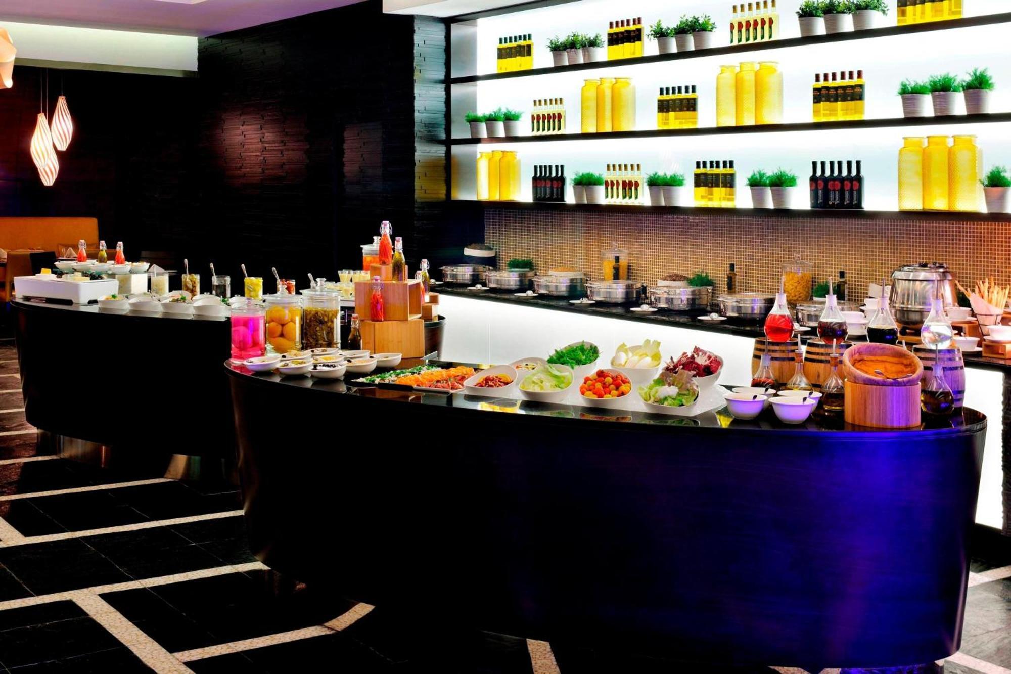 Hotel Marriott Al Jaddaf 5*
