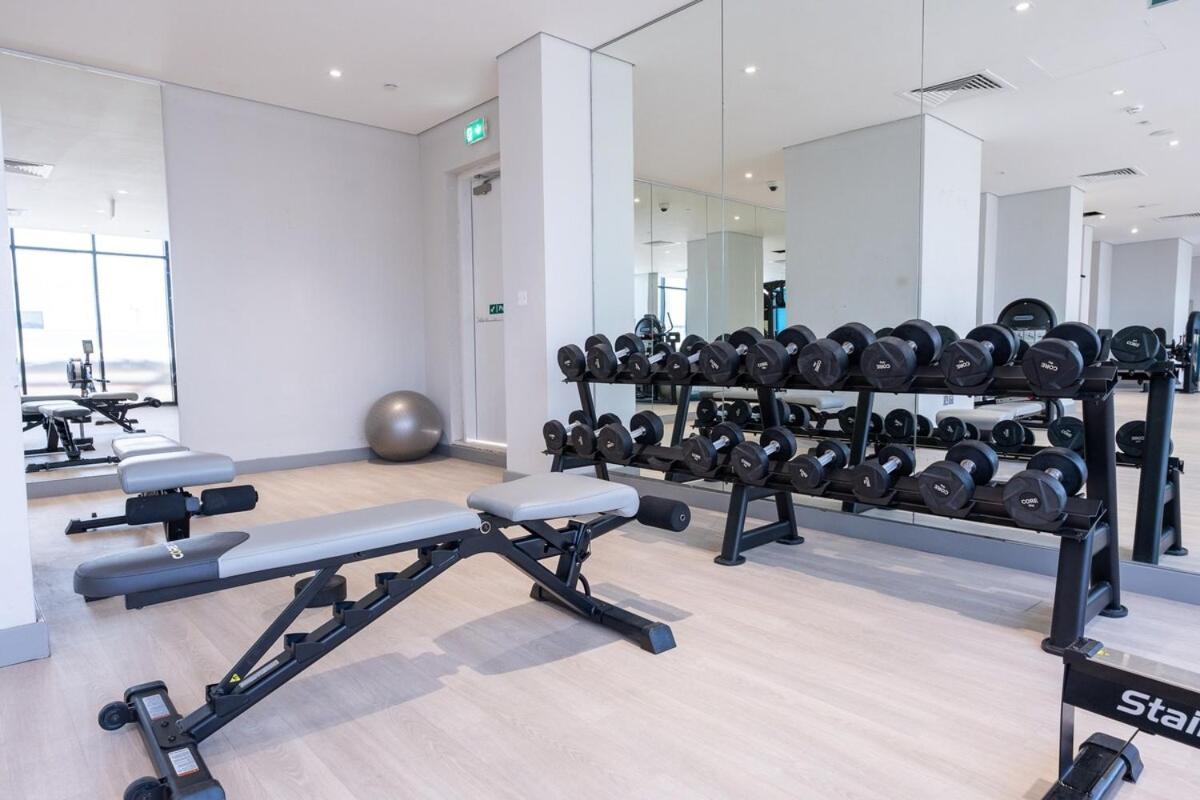 Appartement Elegant Near Business Bay Modern Comfort With Balcony Views Dubai