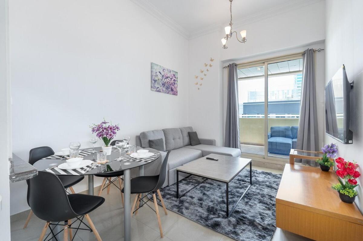Cozy & Simple 1-bedroom Flat In Marina Lejlighed