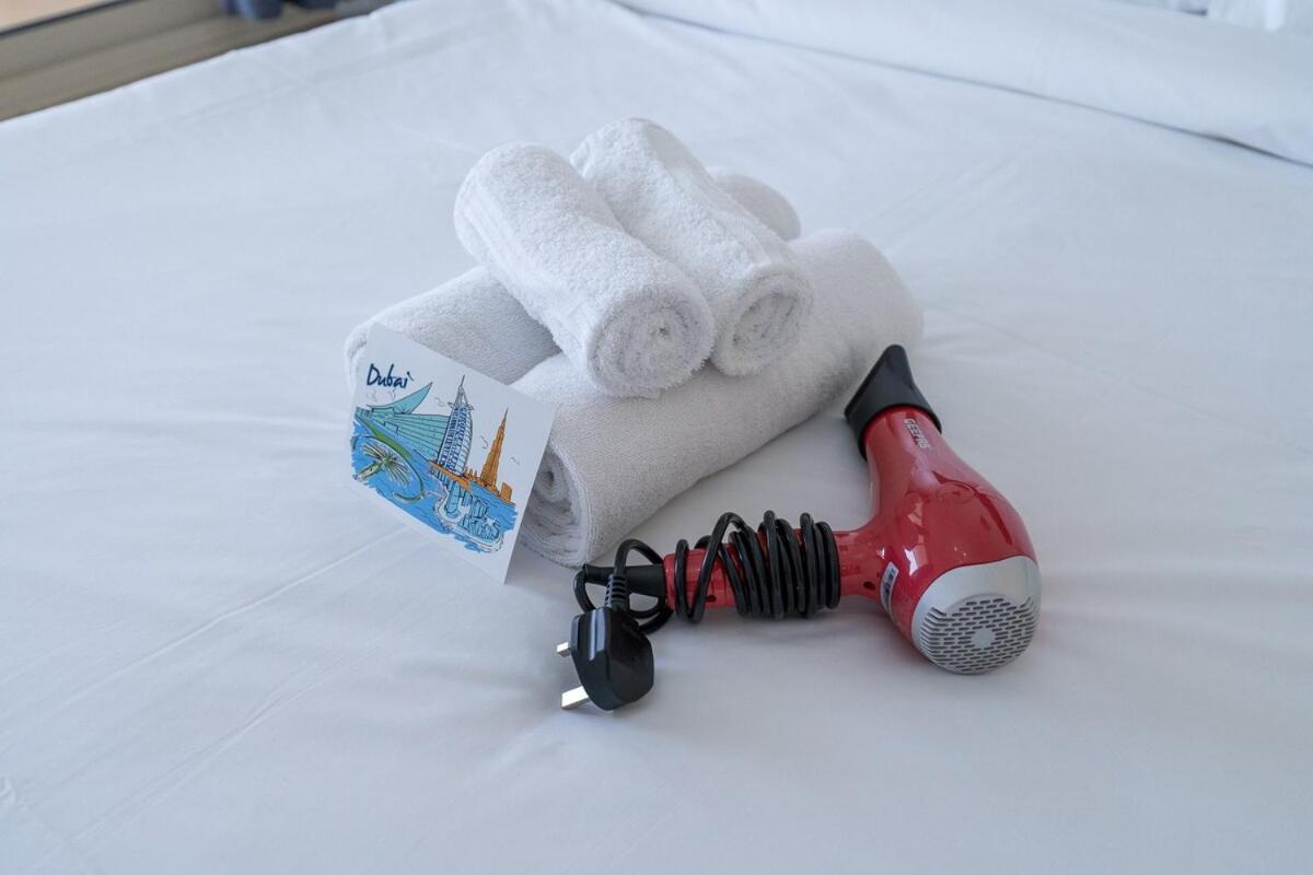 Cozy & Simple 1-bedroom Flat In Marina Dubai