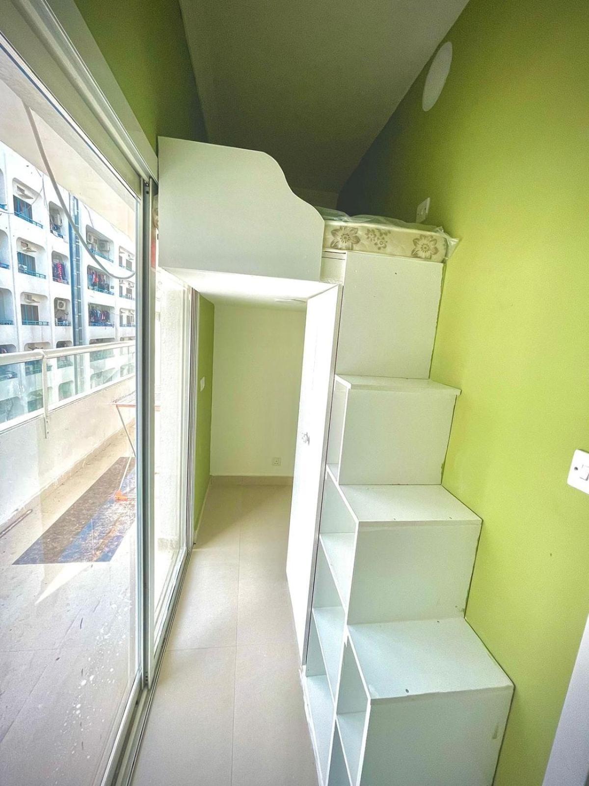 Partition Liebeshotel Dubai