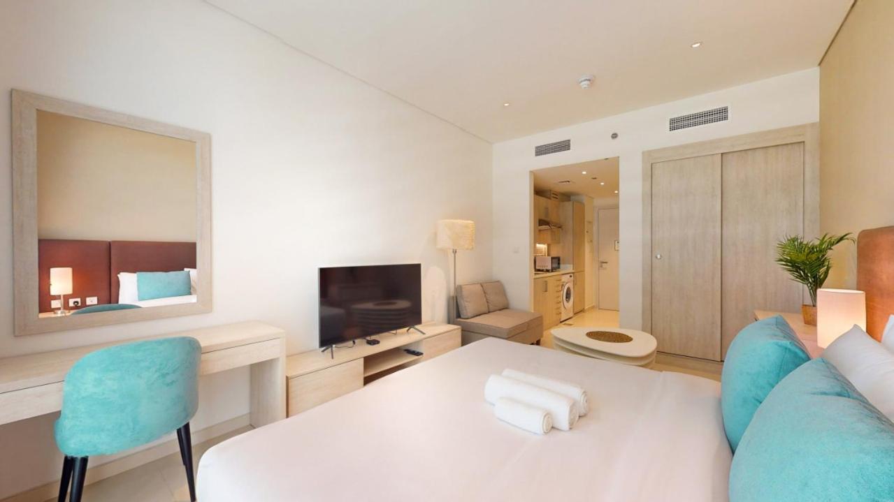 Seven And - Chic In The Palm * Dubai