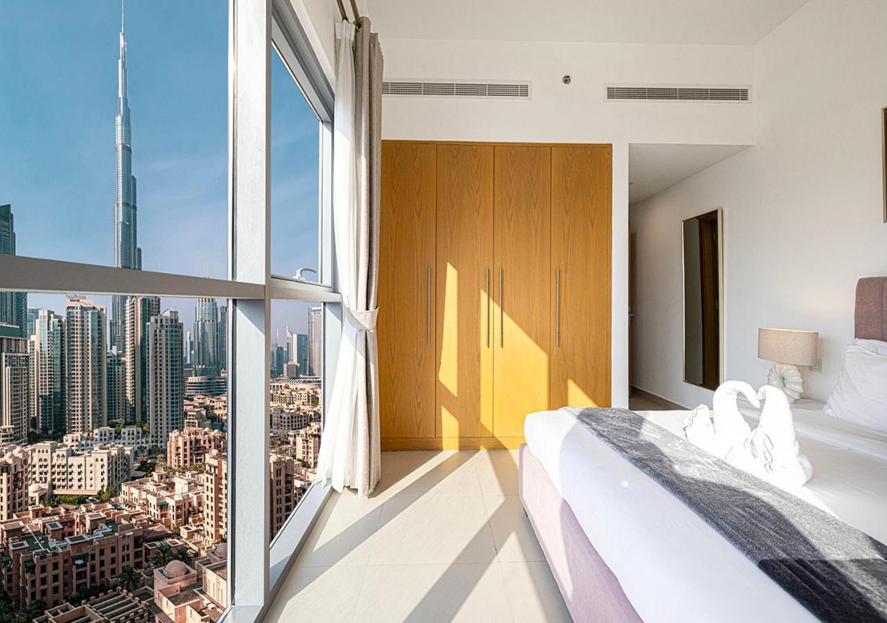 Magnificent 4 Bedroom Apartment, Bellevue Tower Appartement