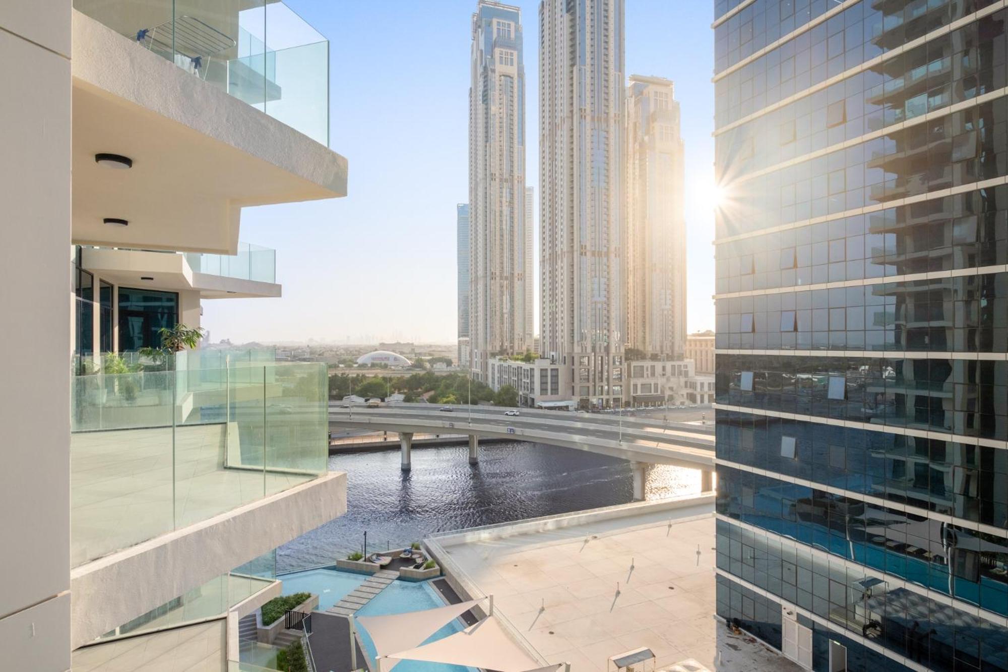 A-living Elegant 1br Near Mall & Burj Khalifa In Missoni Tower