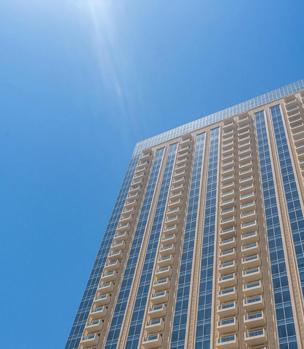 Emaar Address Studio In Marina With Mall Access And Five Star Amenities *