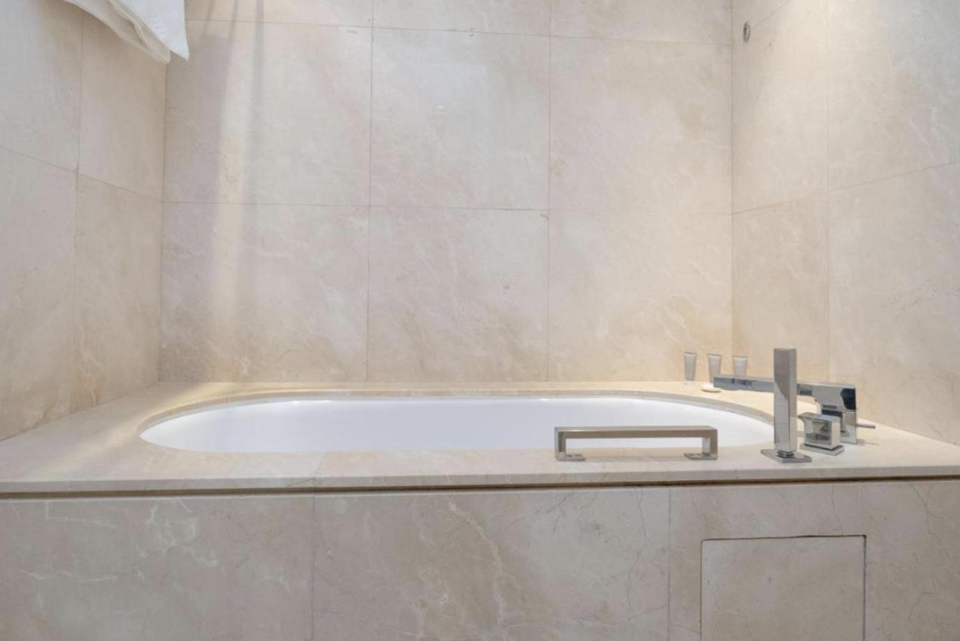 Apartament Emaar Address Studio In Marina With Mall Access And Five Star Amenities Dubai
