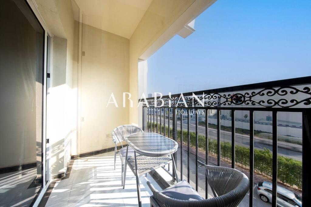 Stylish And Bright In Arjan