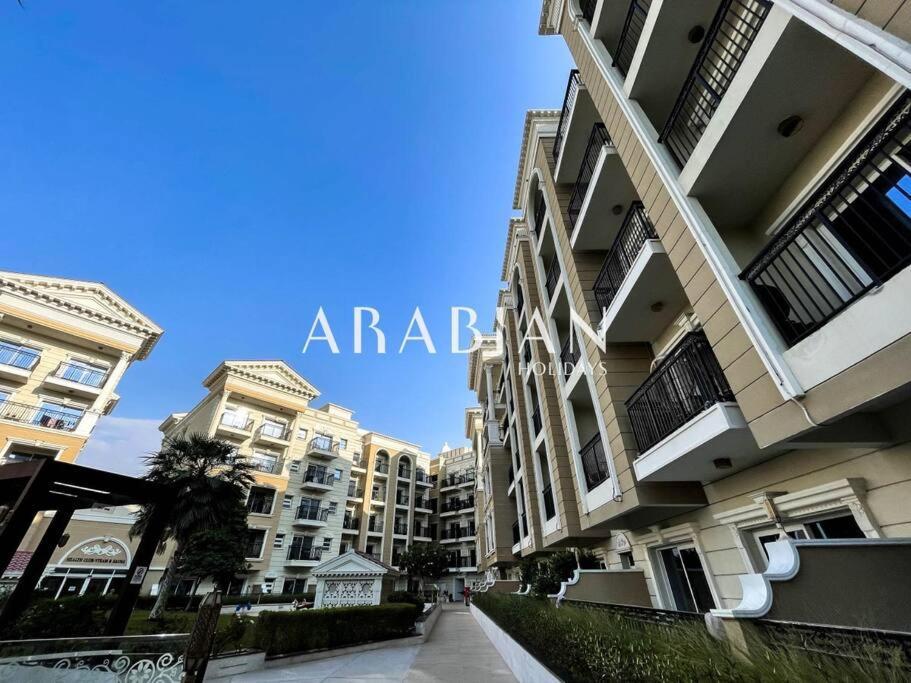 Stylish And Bright In Arjan