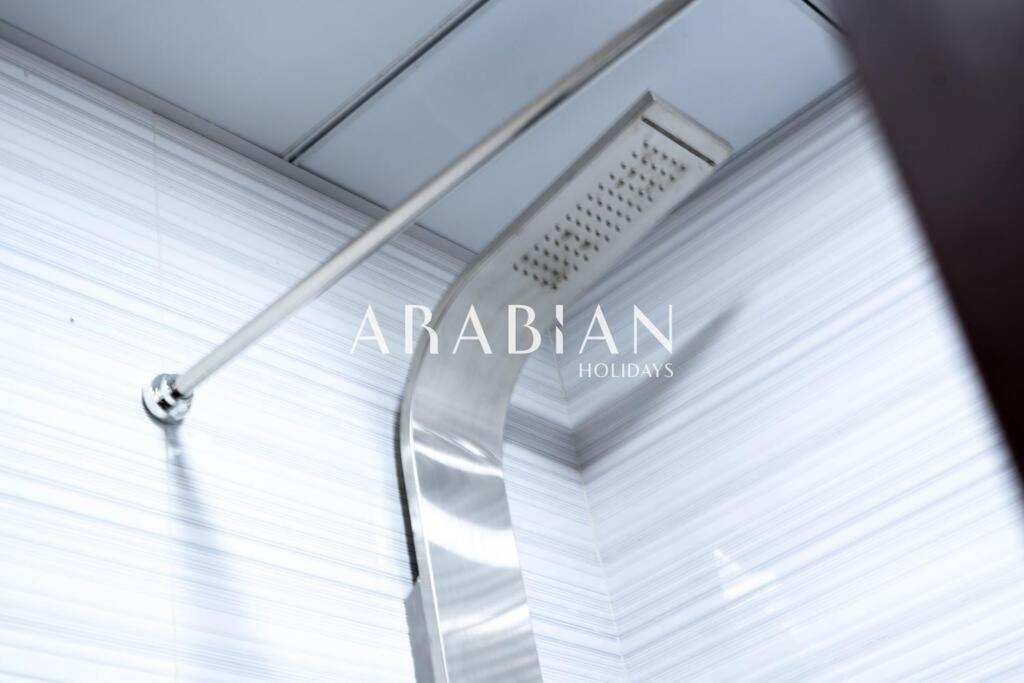 Stylish And Bright In Arjan Apartament