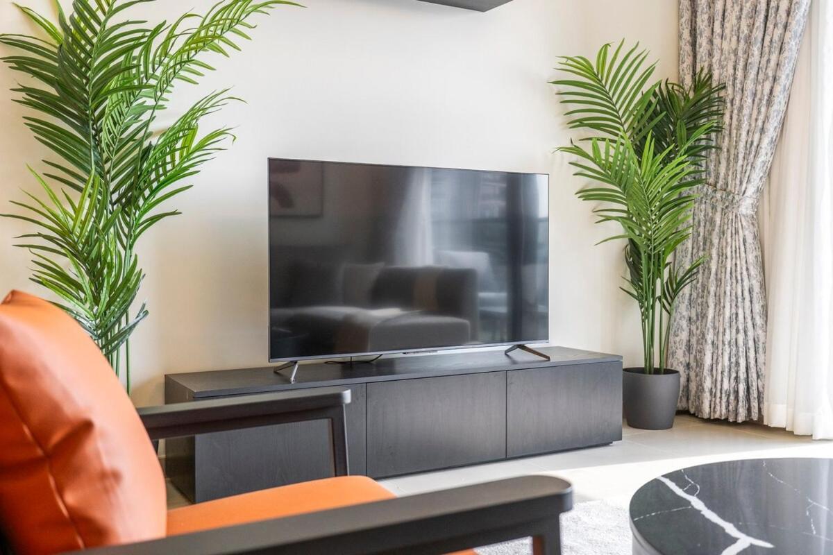 Appartamento Gorgeous 2-bedroom In Downtown Dubai, Near Burj Khalifa! Dubai
