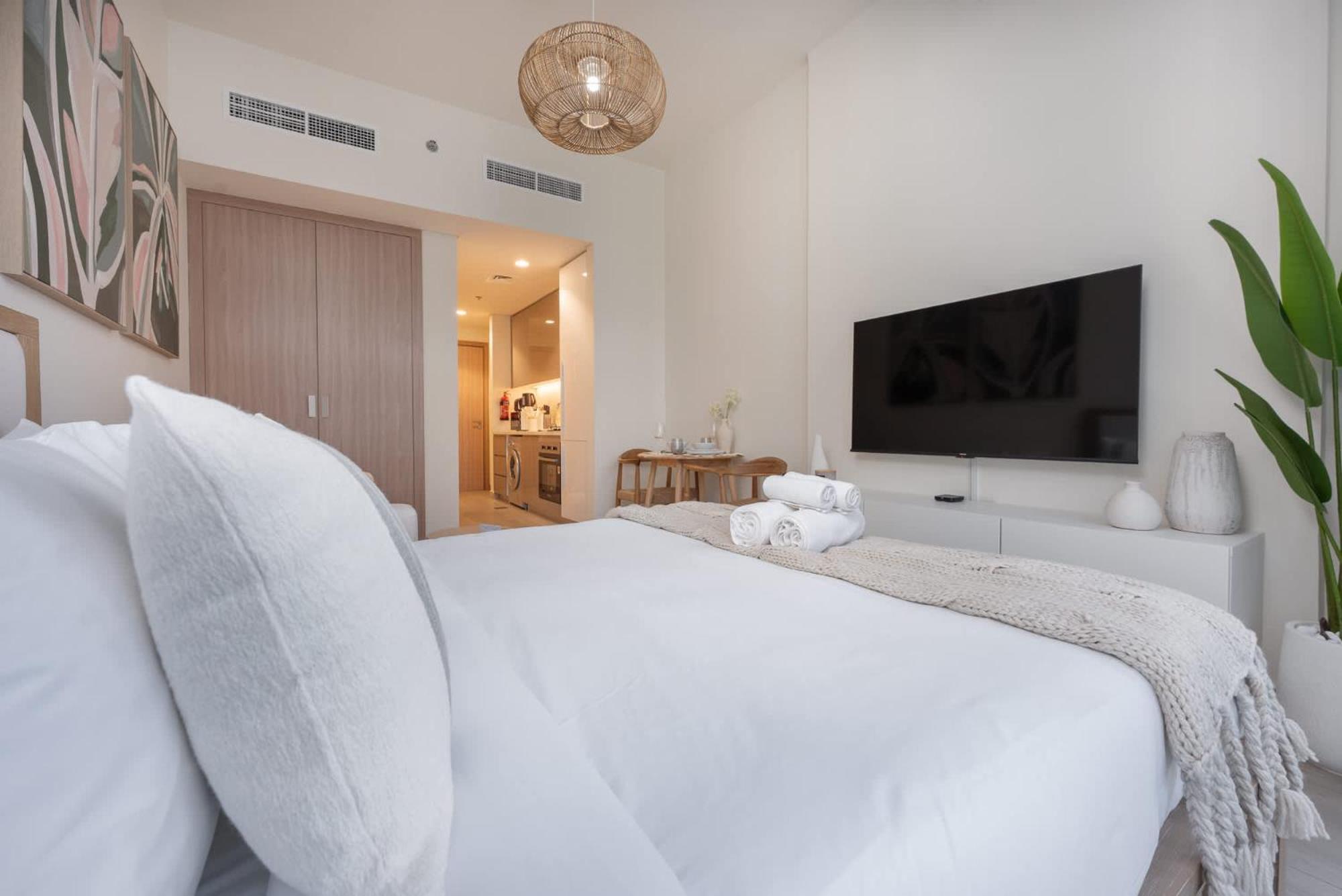 Vibrant At Azizi Riviera In Maydan One, Near Burj Khalifa Apartment