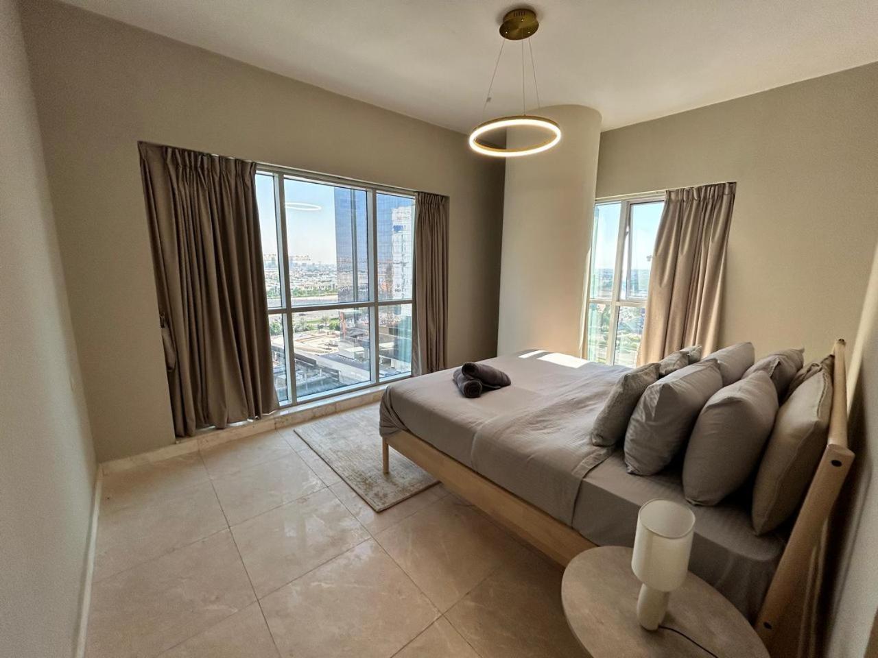 1br In Business Bay Close To Canal And Mall! Dubaï