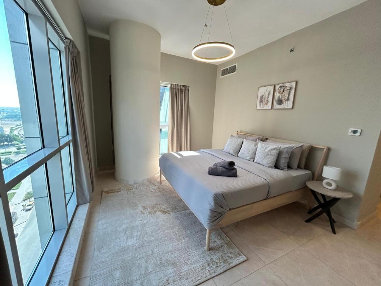 1br In Business Bay Close To Canal And Mall! Appartement Dubaï