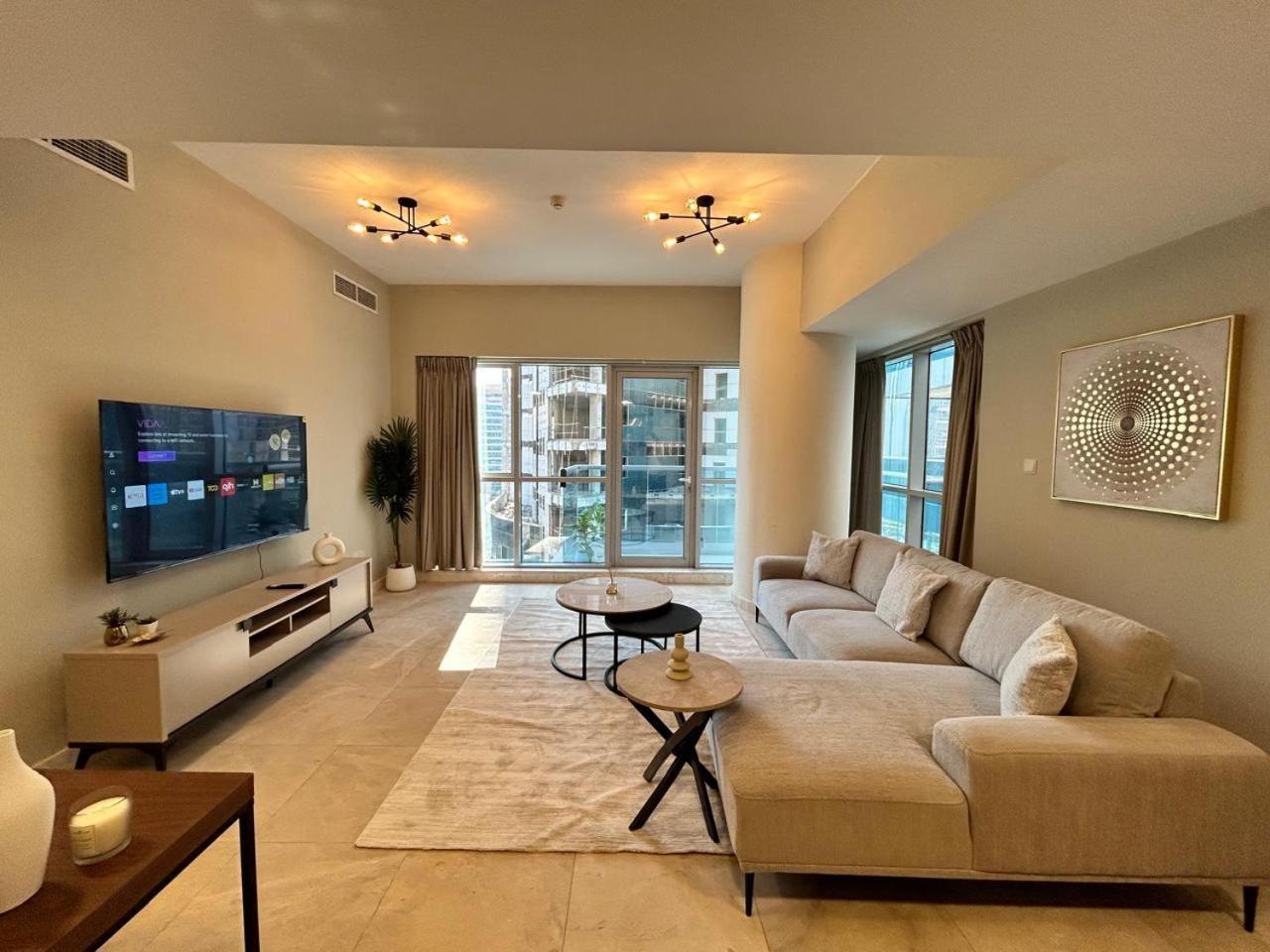 1br In Business Bay Close To Canal And Mall! Dubaï