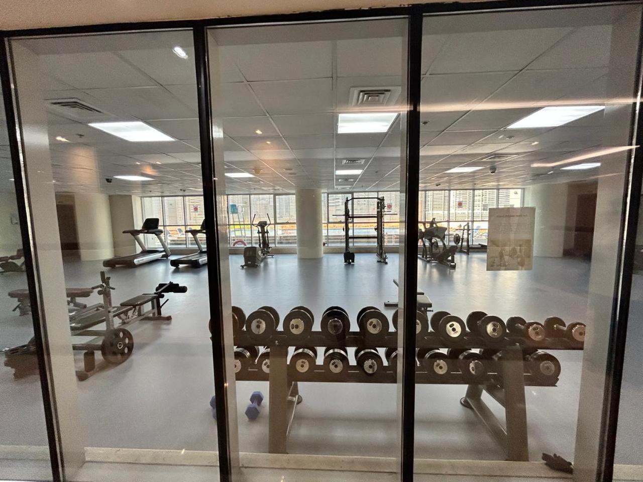 1br In Business Bay Close To Canal And Mall! * Dubaï