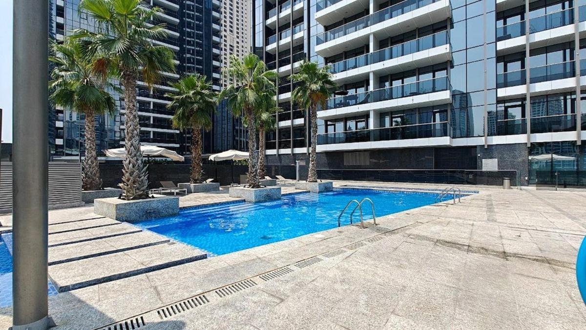 Wonderful 1-bedroom With Canal View At Sparkle Tower In Marina Apartamento Dubai