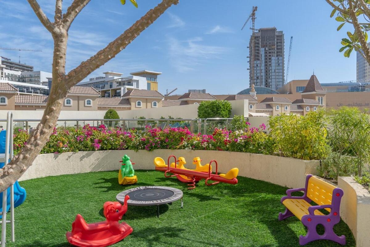 Heavenly Studio In Jvc With Lots Of Dining Options Nearby