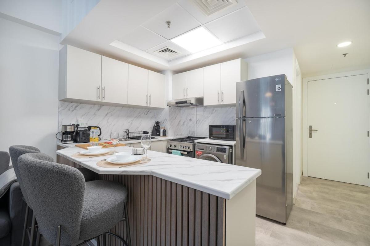 Heavenly Studio In Jvc With Lots Of Dining Options Nearby Appartement Dubai