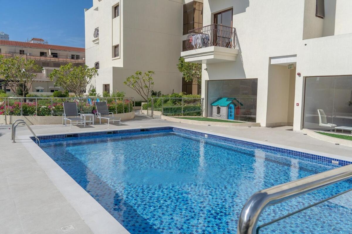 Heavenly Studio In Jvc With Lots Of Dining Options Nearby * Dubai