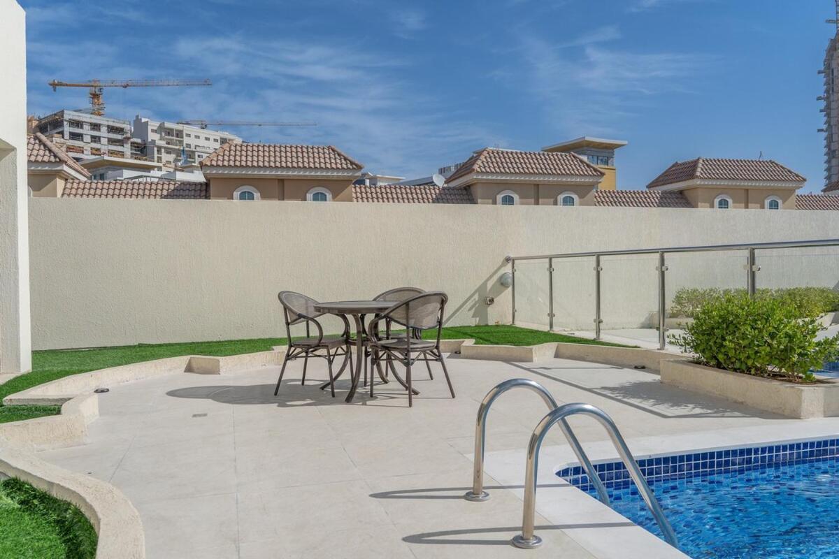 Heavenly Studio In Jvc With Lots Of Dining Options Nearby Dubai