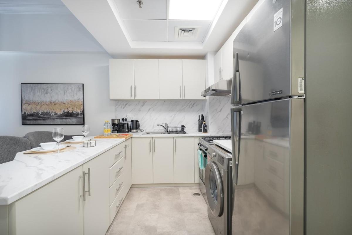 Heavenly Studio In Jvc With Lots Of Dining Options Nearby Dubai