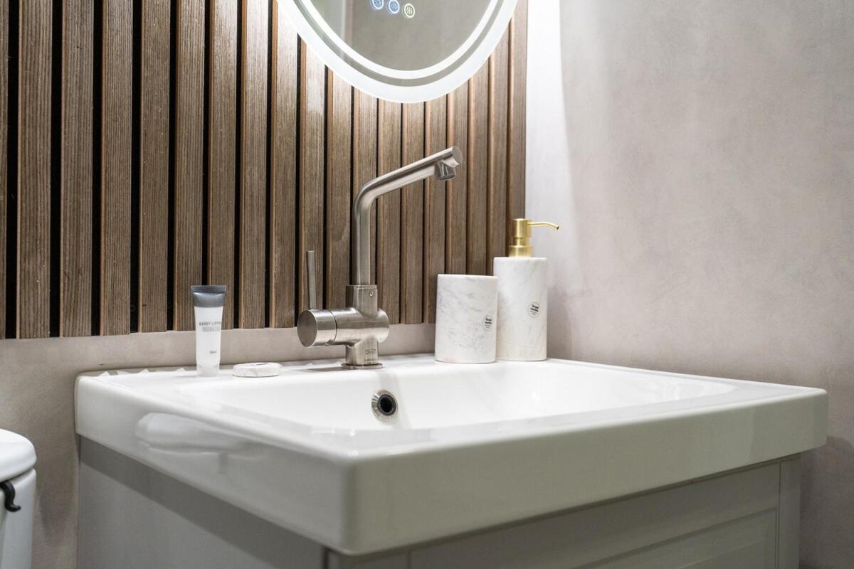 Heavenly Studio In Jvc With Lots Of Dining Options Nearby Appartement *