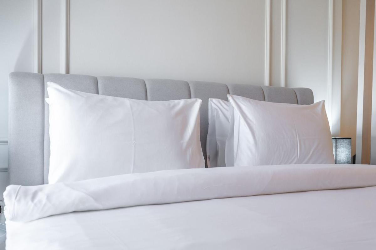 Heavenly Studio In Jvc With Lots Of Dining Options Nearby Dubai