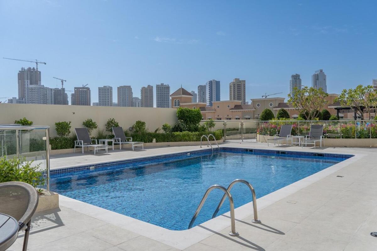 Heavenly Studio In Jvc With Lots Of Dining Options Nearby Appartement