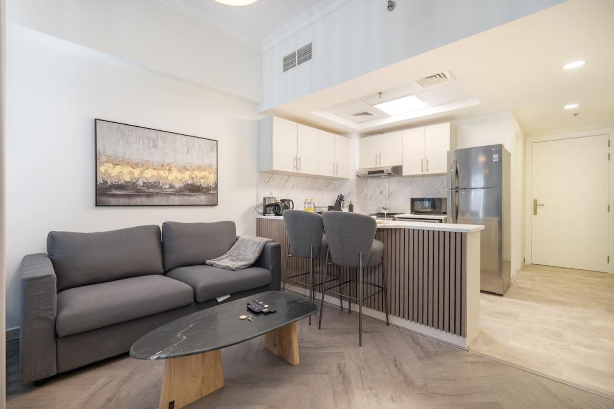 Heavenly Studio In Jvc With Lots Of Dining Options Nearby Appartement Dubai