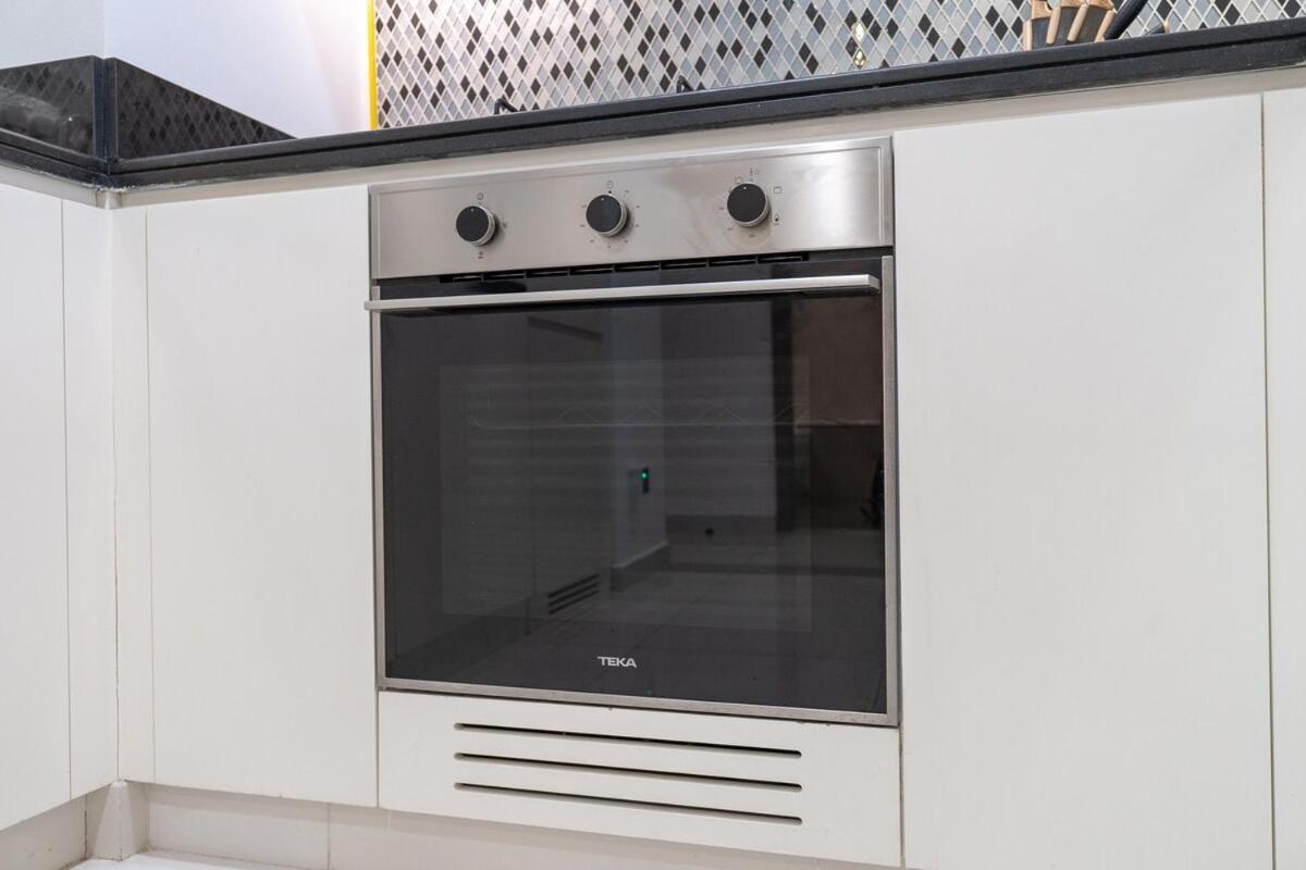 Modern 2br Perfect For 4 In Business Bay Apartament Dubai