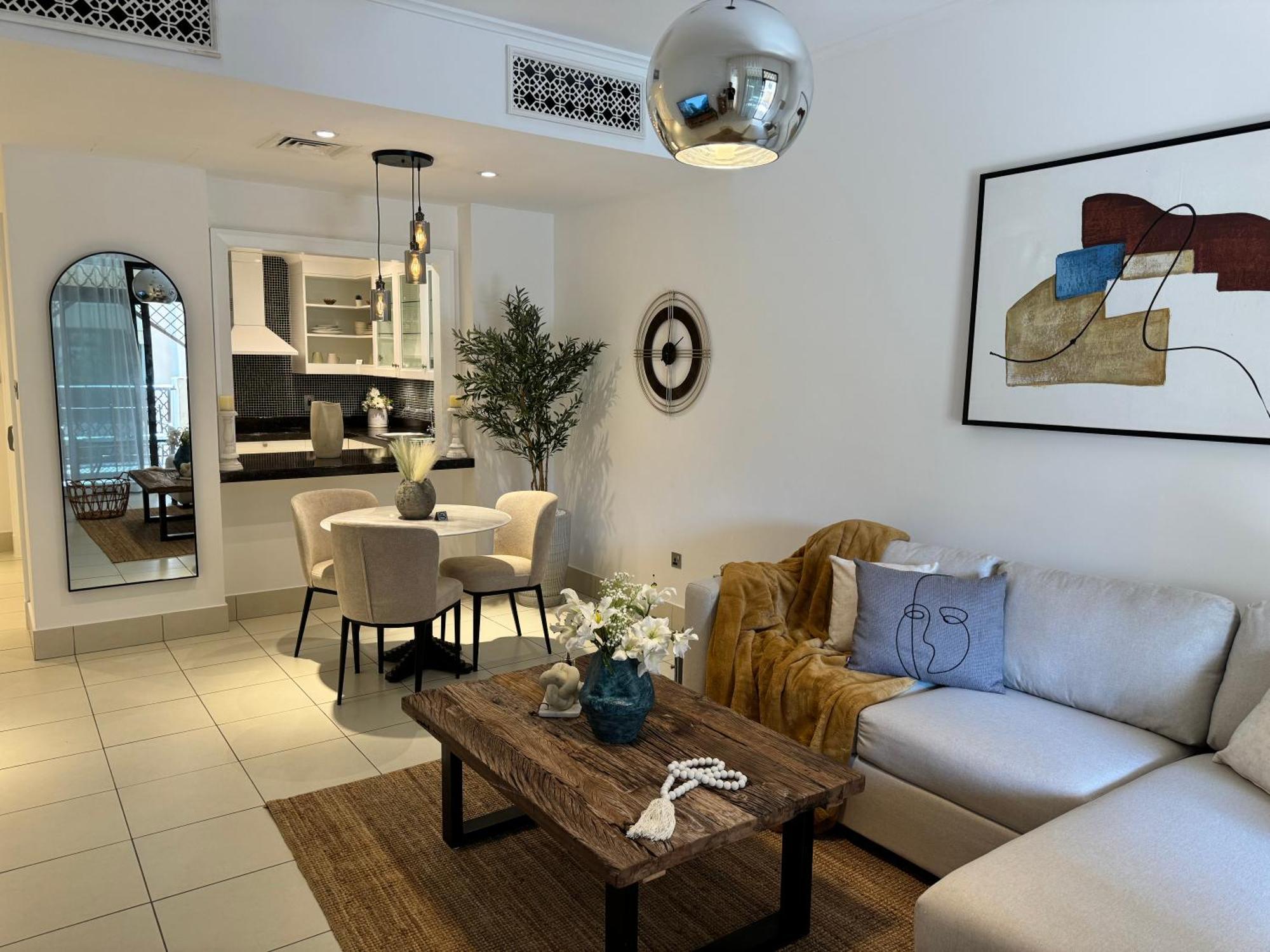Apartamento Luxurious 1br Aprt Burj Khalifa Area Dubái