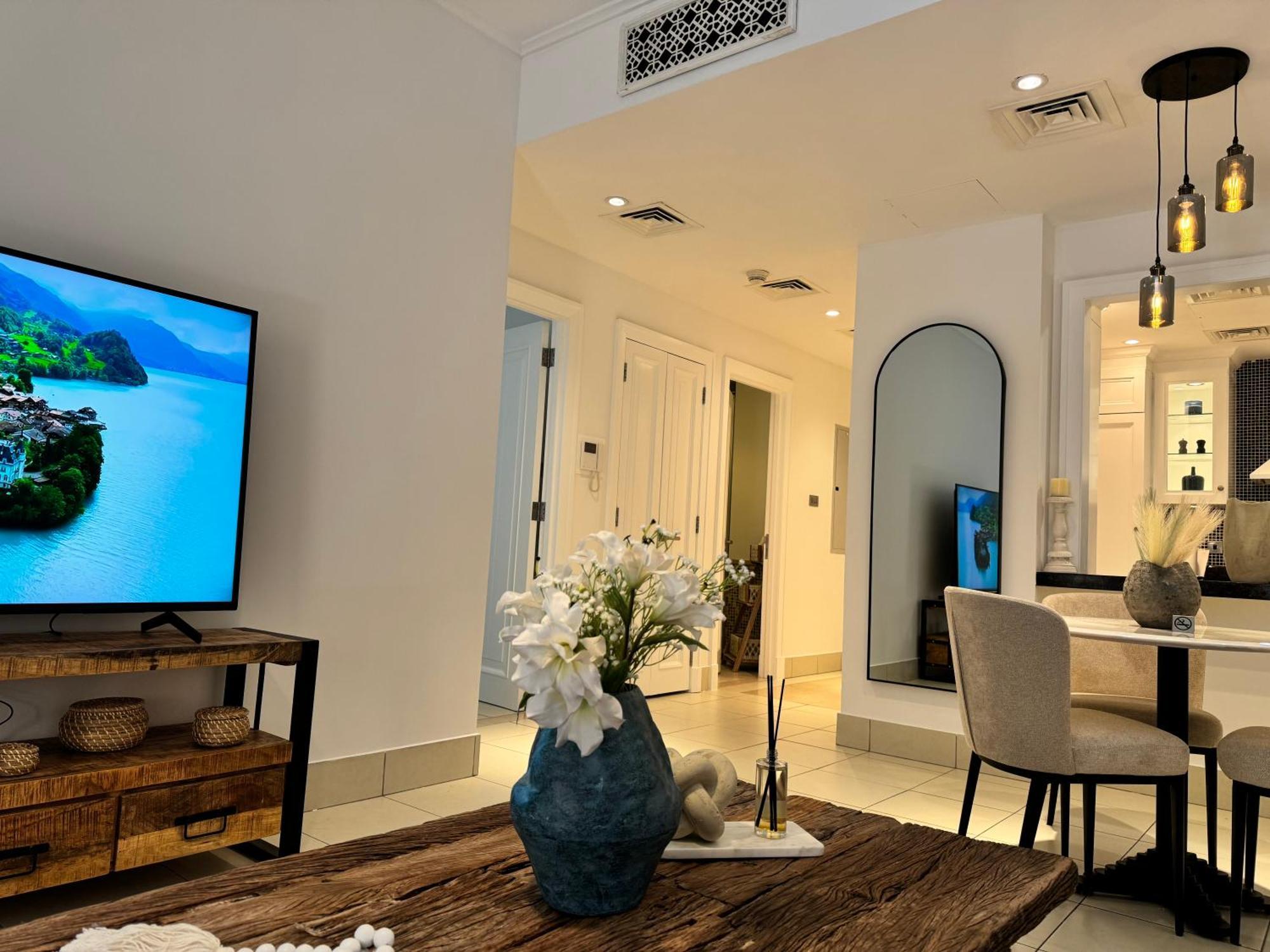 Luxurious 1br Aprt Burj Khalifa Area Apartamento Dubái