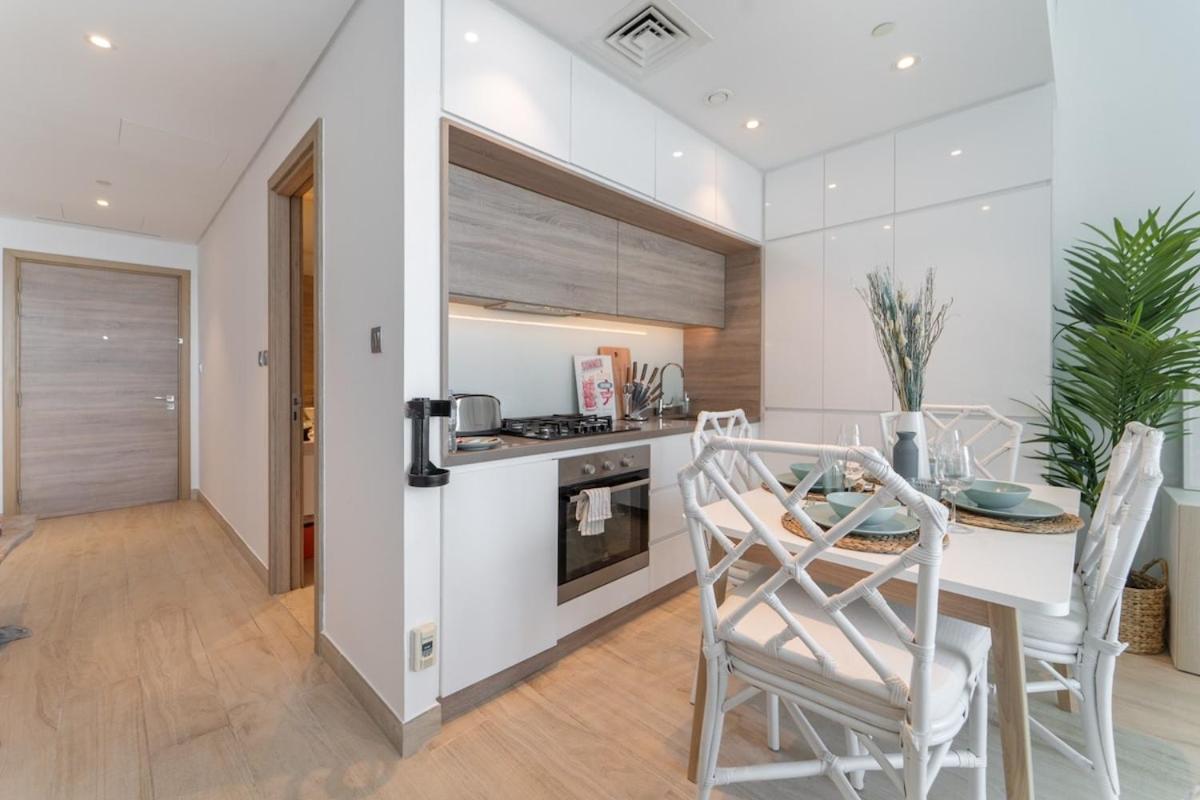 Lejlighed Charming Minimalist Perfect For 4 In Marina Dubai